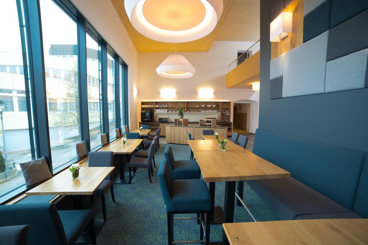 Hotel Zum Hirsch Wertingen Экстерьер фото