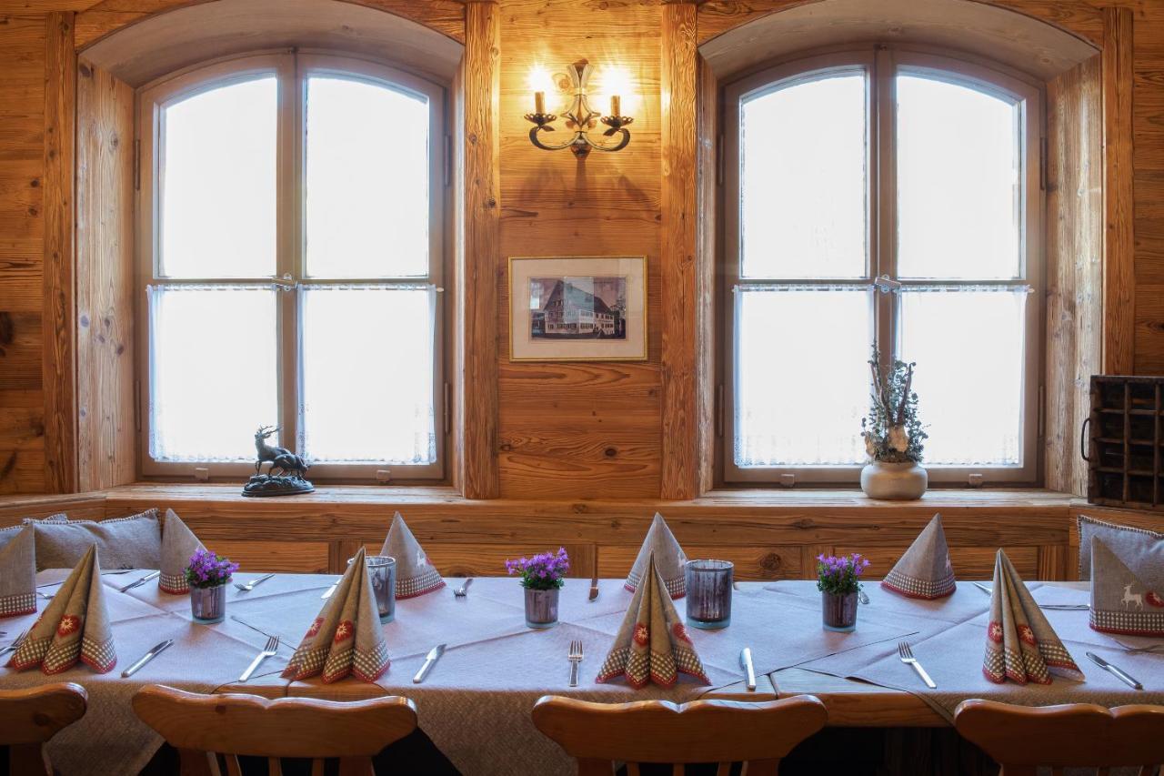 Hotel Zum Hirsch Wertingen Экстерьер фото